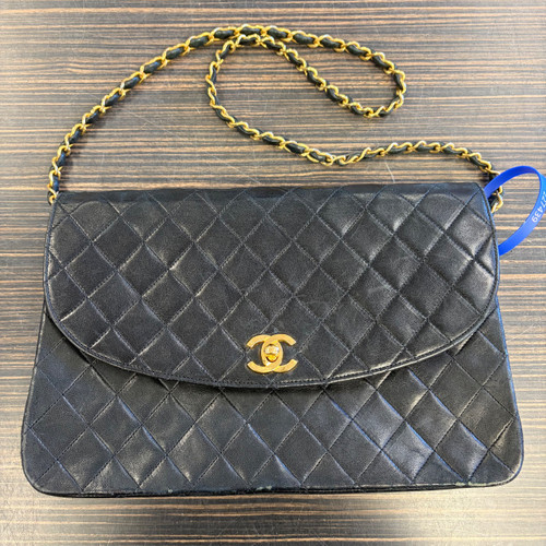 Vist Large View of Product Image Which is Used Chanel Large Leather Handbag