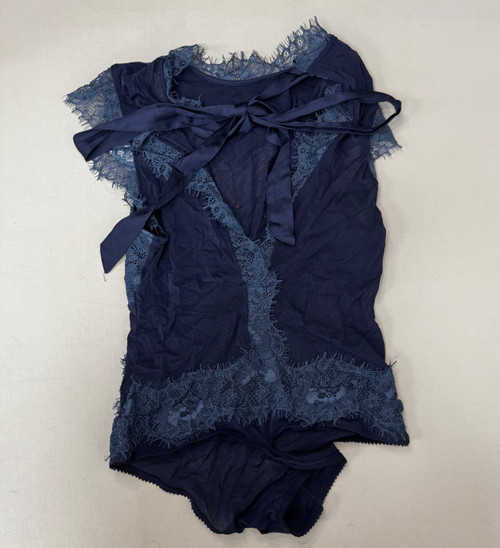 Vist Large View of Product Image Which is Used Free People Sleeveless Top S-4/6