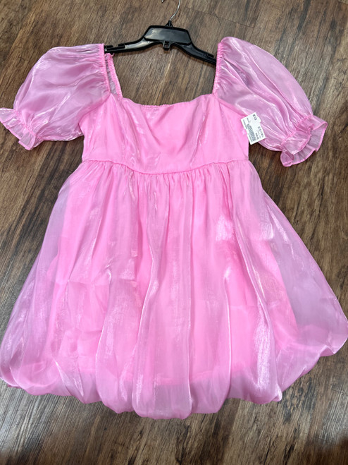 Vist Large View of Product Image Which is Used Versona Short Dress F L-12/14