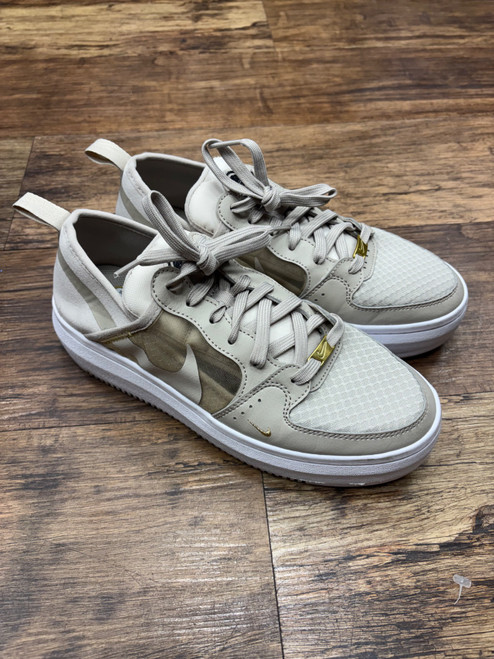 Vist Large View of Product Image Which is Used Nike Casual Shoes 9.5