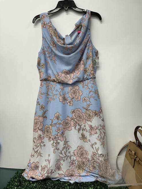 Vist Large View of Product Image Which is Used Vince Camuto Long Dress F S-4/6