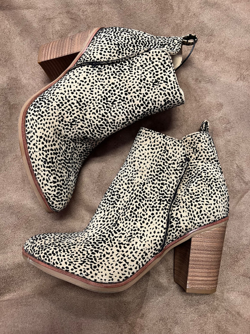 Vist Large View of Product Image Which is Used Mia Ankle Boots 6.5