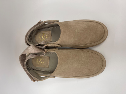 Vist Large View of Product Image Which is Used White Mountain Casual Shoes 9