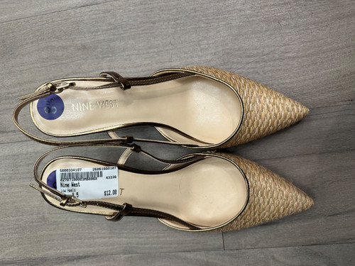 Vist Large View of Product Image Which is Used Nine West Low Heels 8.5