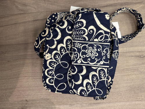 Vist Large View of Product Image Which is Used Vera Bradley Small Handbag