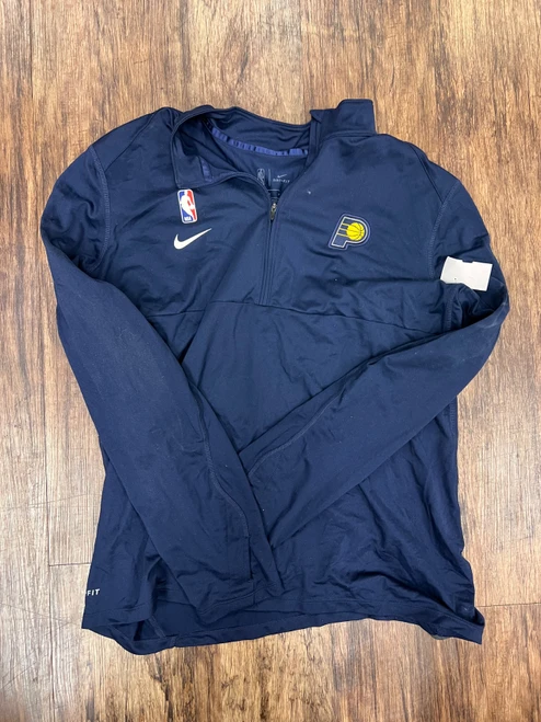 Vist Large View of Product Image Which is Used Nike Long Sleeve Top L-12/14
