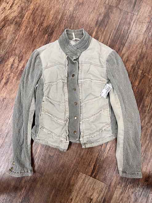 Vist Large View of Product Image Which is Used Free People Short Light Jacket S-4/6