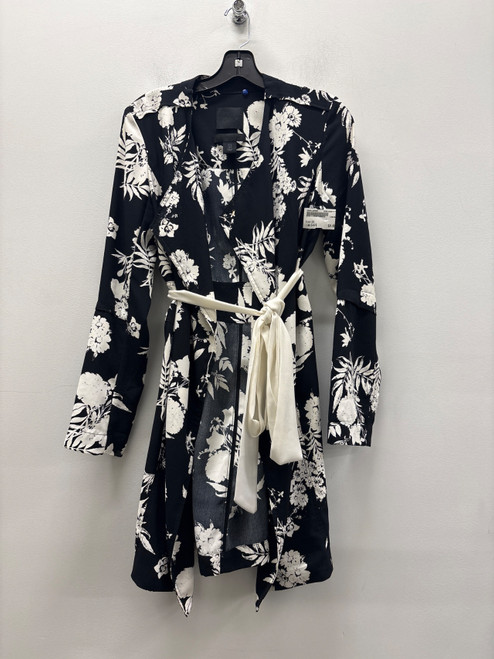Vist Large View of Product Image Which is Used 500 Mainson Cinqceni Blazer S-4/6