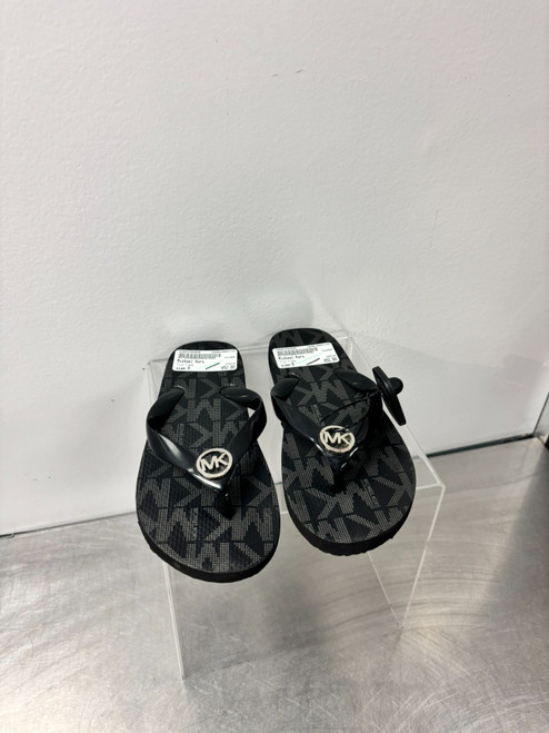 Vist Large View of Product Image Which is Used Michael Kors Flip Flops 9