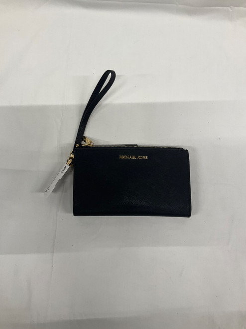 Vist Large View of Product Image Which is Used Michael Michael Kors Wallet
