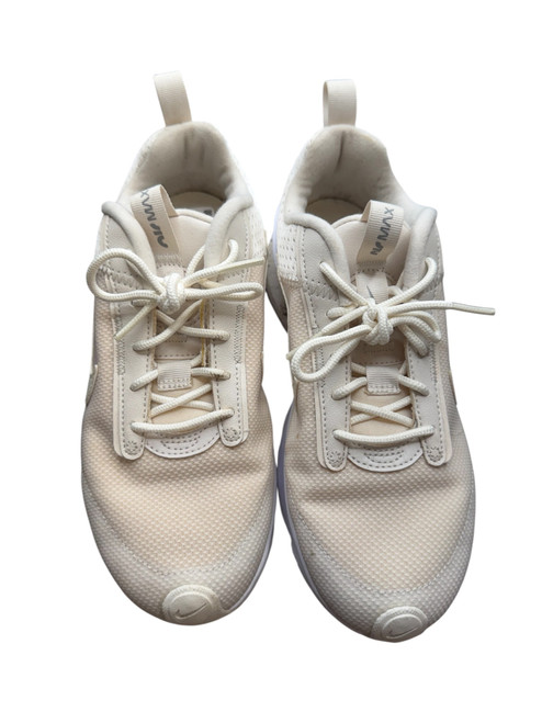 Vist Large View of Product Image Which is Used Nike Performance Shoes 7