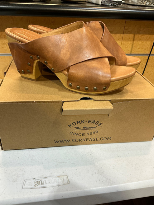 Vist Large View of Product Image Which is Used Kork-Ease Low Heels 10