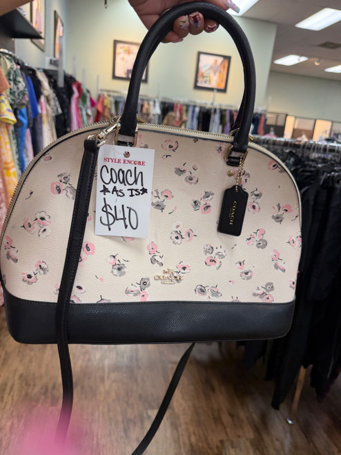 Vist Large View of Product Image Which is Used Coach Large Leather Handbag