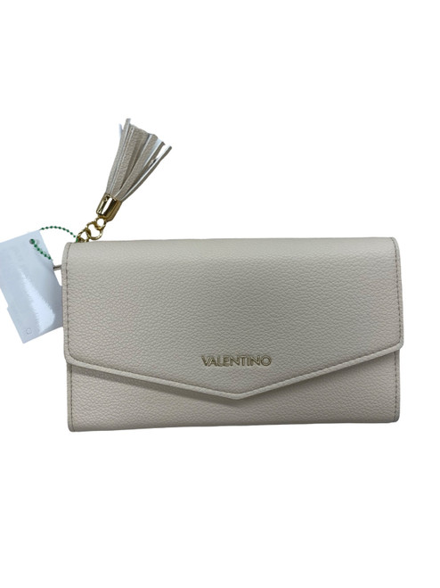 Vist Large View of Product Image Which is Used Mario Valentino Wallet