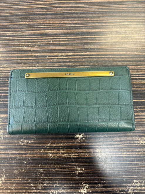 Vist Large View of Product Image Which is Used Fossil Leather Wallet