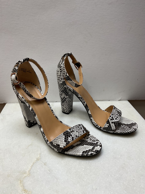Vist Large View of Product Image Which is Used Bamboo High Heels 9