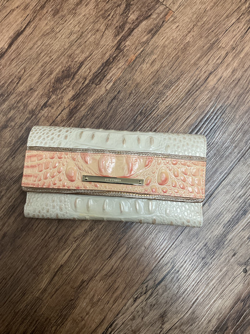 Vist Large View of Product Image Which is Used Brahmin Leather Wallet