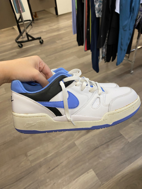 Vist Large View of Product Image Which is Used Nike Mens Athletic Shoes 10
