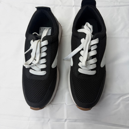 Vist Large View of Product Image Which is Used Dolce Vita Performance Shoes 9.5