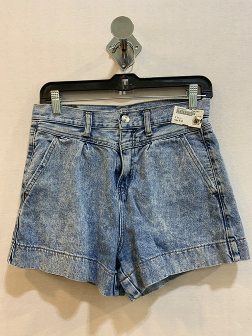 Vist Large View of Product Image Which is Used Unbranded Shorts 4-27