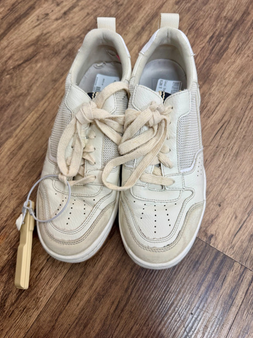 Vist Large View of Product Image Which is Used Unbranded Casual Shoes 8