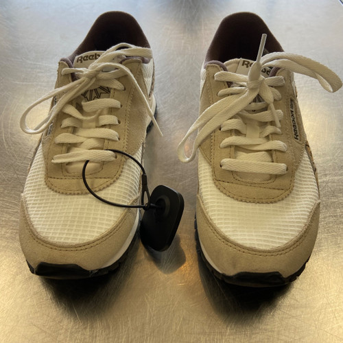 Vist Large View of Product Image Which is Used Reebok Casual Shoes 6.5