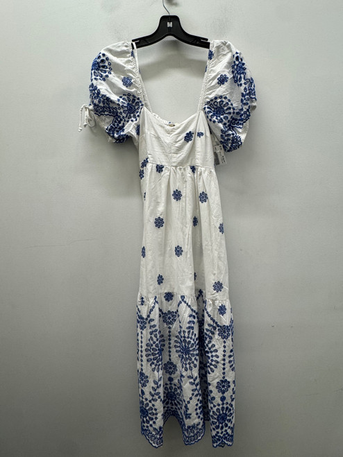 Vist Large View of Product Image Which is Used white sim & Sam Long Dress B M-8/10