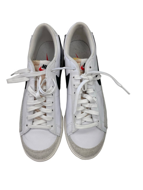 Vist Large View of Product Image Which is Used Nike Casual Shoes 11