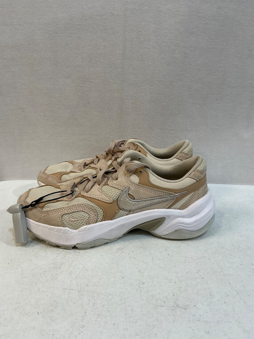 Vist Large View of Product Image Which is Used Nike Performance Shoes 8