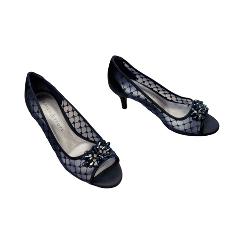 Vist Large View of Product Image Which is Used Karen Scott Low Heels 7.5