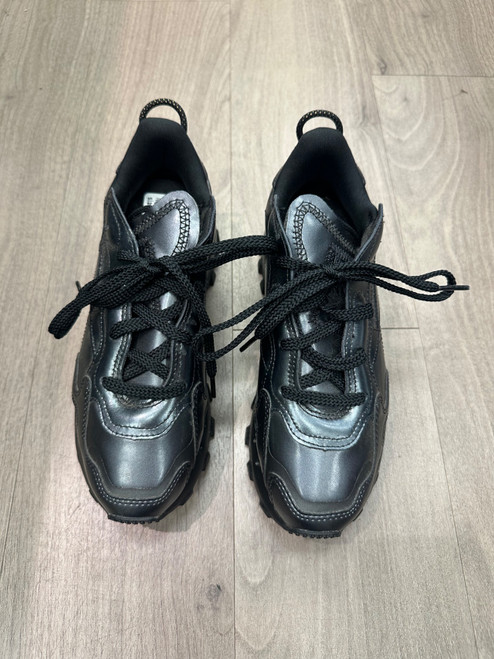 Vist Large View of Product Image Which is Used Reebok Performance Shoes 7
