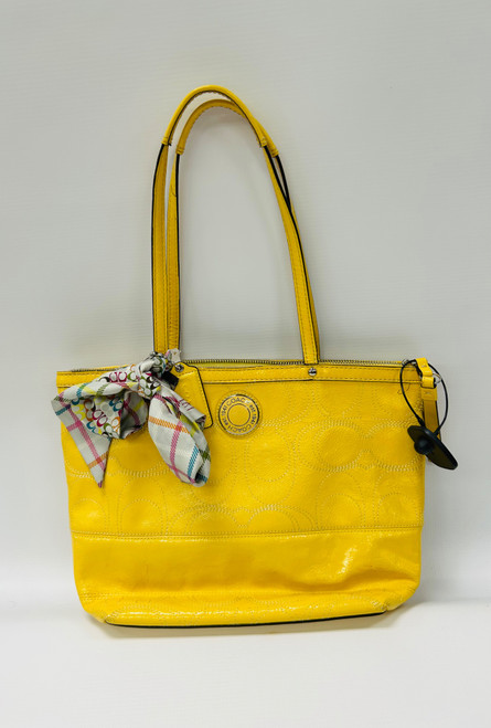 Vist Large View of Product Image Which is Used Coach Large Handbag