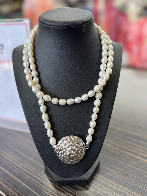 Vist Large View of Product Image Which is Used Unbranded Necklace