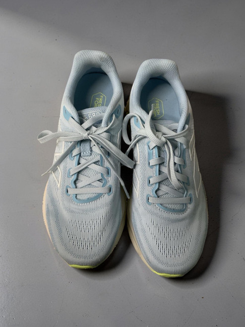 Vist Large View of Product Image Which is Used New Balance Performance Shoes 7