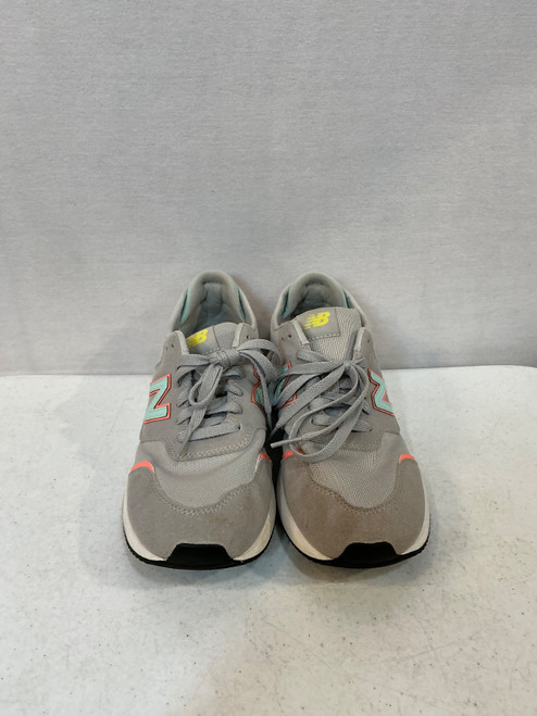 Vist Large View of Product Image Which is Used New Balance Performance Shoes 6