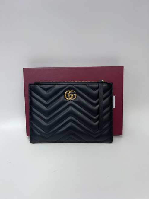 Vist Large View of Product Image Which is Used Gucci Leather Wristlet