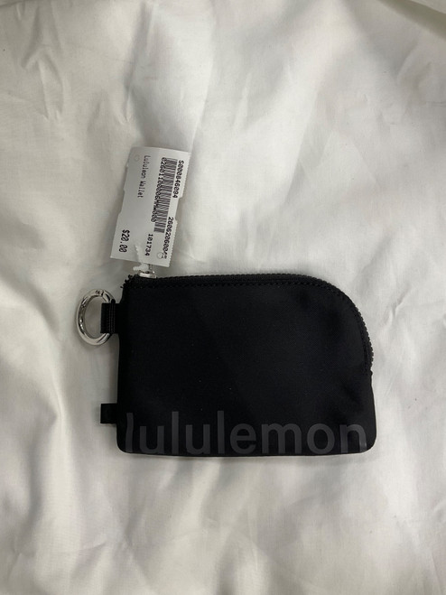 Vist Large View of Product Image Which is Used Unbranded Wallet