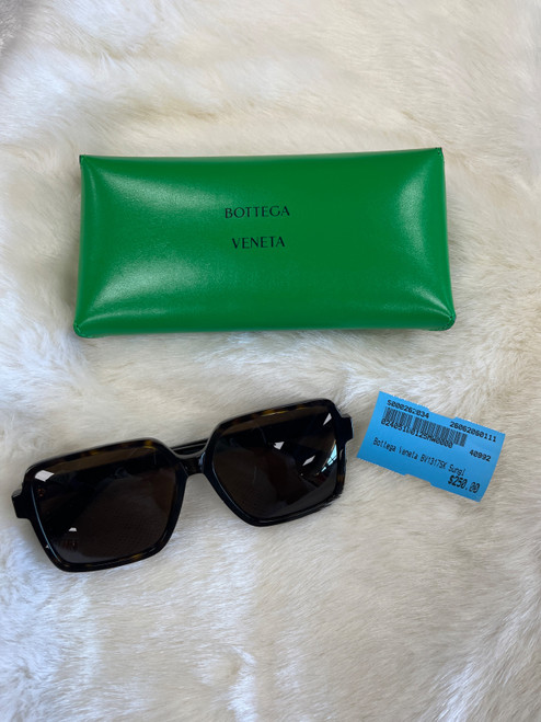 Vist Large View of Product Image Which is Used Unbranded Sunglasses