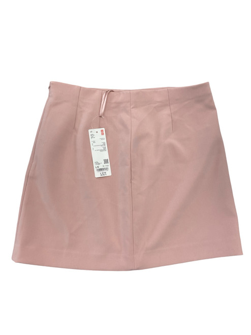 Vist Large View of Product Image Which is Used Uniqlo Short Skirt 12-31