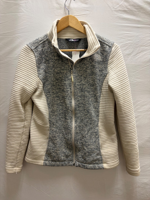 Vist Large View of Product Image Which is Used The North Face Short Light Jacket S-4/6