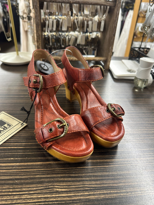 Vist Large View of Product Image Which is Used Frye High Heels 7