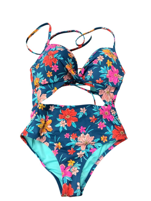 Vist Large View of Product Image Which is Used Shade & Shore Swimwear M 8-10/28-30
