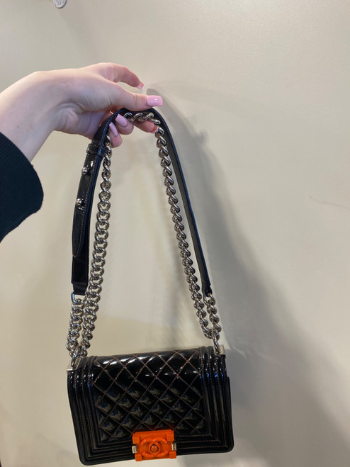 Vist Large View of Product Image Which is Used Chanel Small Leather Handbag
