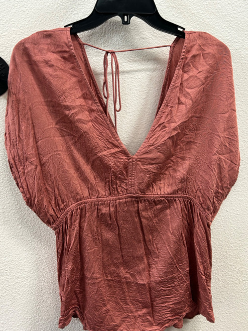Vist Large View of Product Image Which is Used Lucky Brand Short Sleeve Top S-4/6