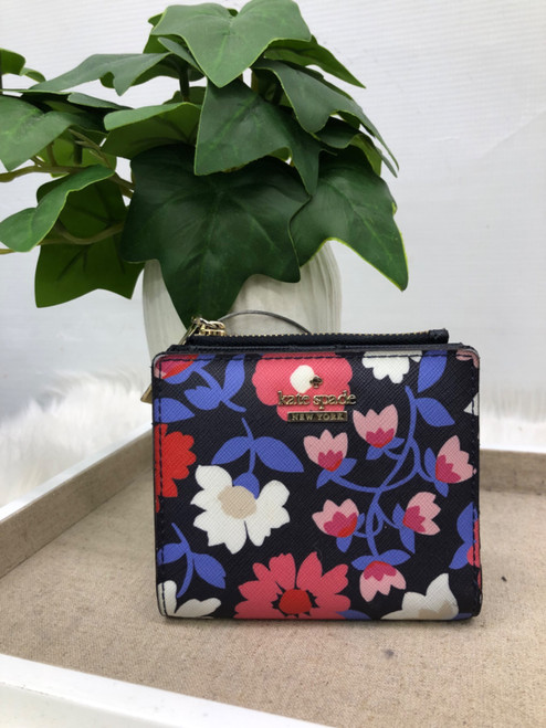 Vist Large View of Product Image Which is Used Kate Spade New York Wallet