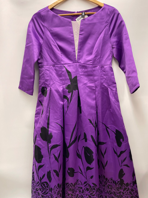 Vist Large View of Product Image Which is Used Unbranded Long Dress F S-4/6