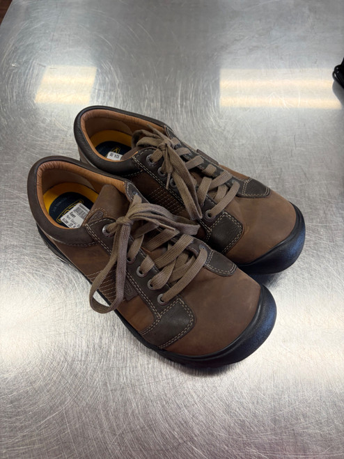 Vist Large View of Product Image Which is Used Keen Mens Casual Shoes 10.5