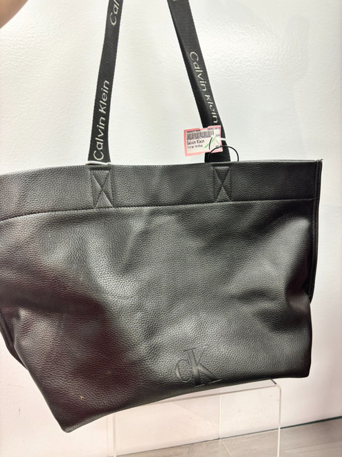 Vist Large View of Product Image Which is Used Calvin Klein Xlarge Handbag