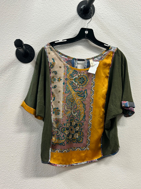Vist Large View of Product Image Which is Used Tiny Short Sleeve Top S-4/6