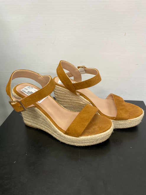Vist Large View of Product Image Which is Used Unbranded Wedge Sandals 8.5
